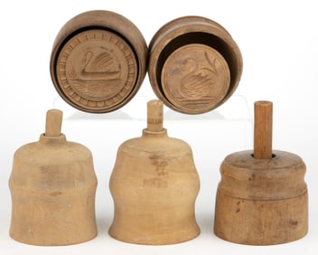 ASSORTED WOOD / TREENWARE BUTTER MOLDS WITH FIGURAL SWAN PRINTS / STAMPS, LOT OF FIVE