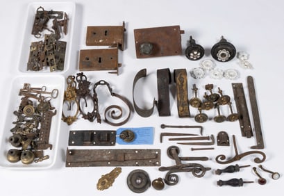 ASSORTED DOOR AND ARCHITECTURAL HARDWARE, UNCOUNTED LOT
