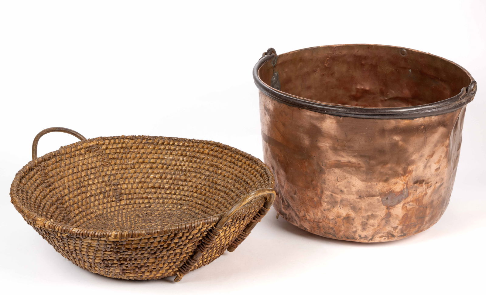 DOVETAILED COPPER APPLE BUTTER KETTLE (1 of 6)