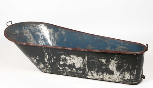 AMERICAN PAINTED TIN / SHEET-IRON BATHTUB