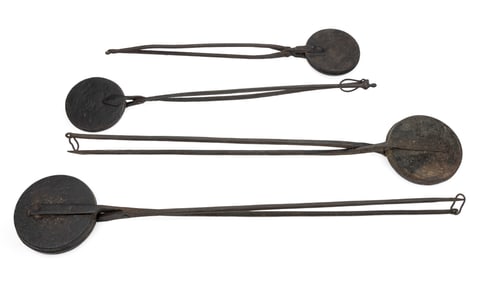 ASSORTED CAST AND WROUGHT-IRON HEARTH / KITCHEN WAFFLE / WAFER IRONS, LOT OF FOUR
