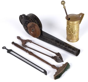 ASSORTED METALS FIREPLACE / HEARTH ARTICLES, LOT OF FIVE