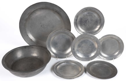 ASSORTED ENGLISH PEWTER PLATES AND DISHES, LOT OF EIGHT