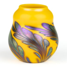 CHARLES LOTTON (AMERICAN, 1935-2021) SEACREST IRIDESCENT ART GLASS VASE