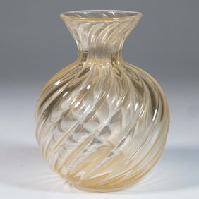 ARCHIMEDE SEGUSO (ITALIAN, 1909-1999) MURANO SWIRLED AVENTURINE DECORATED VASE