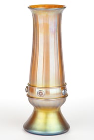 TIFFANY STUDIOS FAVRILE RIBBED AND APPLIED DECORATED IRIDESCENT ART GLASS VASE