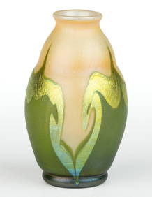 TIFFANY STUDIOS FAVRILE PULLED DECORATED IRIDESCENT ART GLASS MINIATURE / CABINET VASE (1 of 5)