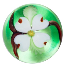CHRIS SHERWIN (AMERICAN, B. 1968) PCA 2017 DOGWOOD FLOWER LAMPWORK STUDIO ART GLASS PAPERWEIGHT
