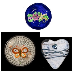 ASSORTED ART GLASS PAPERWEIGHTS, LOT OF THREE