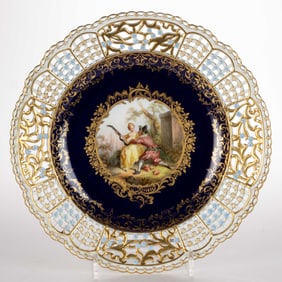 GERMAN MEISSEN PORCELAIN HAND-PAINTED RETICULATED CABINET PLATE