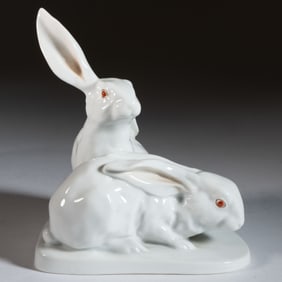 HUNGARIAN HEREND PORCELAIN HAND-PAINTED RABBIT FIGURAL GROUP