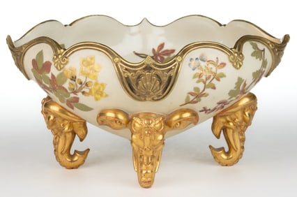 ENGLISH ROYAL WORCESTER PORCELAIN IVORY FOOTED CENTERPIECE BOWL