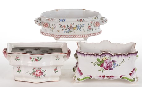FRENCH FAIENCE TIN-GLAZED HAND-PAINTED EARTHENWARE FLOWER BOUQUETIERE AND OTHER ARTICLES, LOT OF