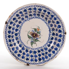 FRENCH FAIENCE TIN-GLAZED HAND-PAINTED FLORAL MOTIF EARTHENWARE CHARGER