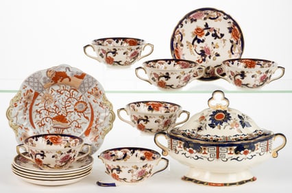ENGLISH MASON'S IRONSTONE GAUDY-DECORATED CERAMIC TABLE ARTICLES, LOT OF EIGHT