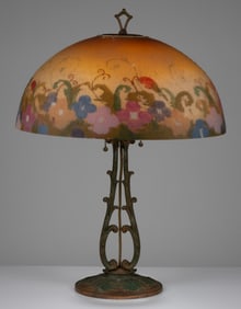 ALADDIN MFG. CO., MUNCIE, INDIANA ELECTRIC TABLE LAMP WITH REVERSE PAINTED SHADE
