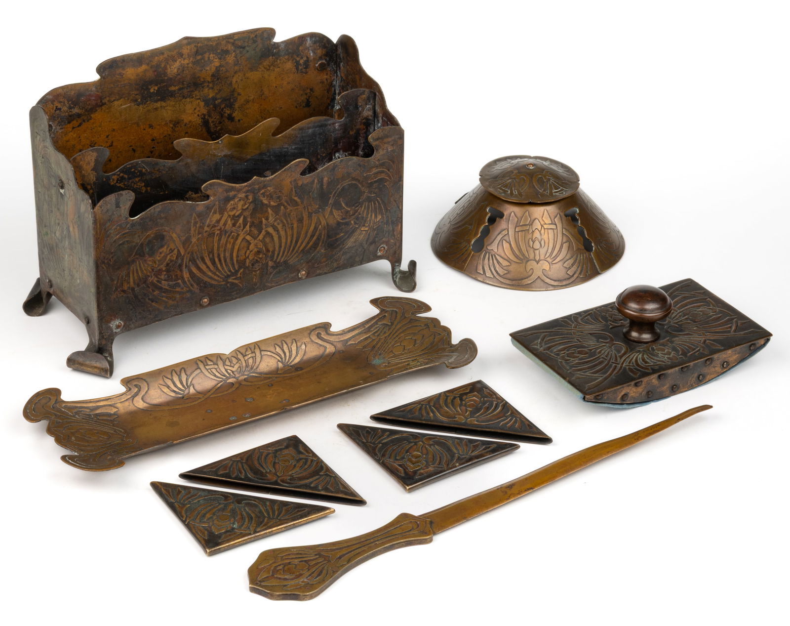 AMERICAN ARTS & CRAFTS COPPER DESK SET, NINE-PIECE SET (1 of 1)