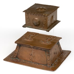 AMERICAN ARTS & CRAFTS HAMMERED COPPER INKWELLS / INK STANDS, LOT OF TWO
