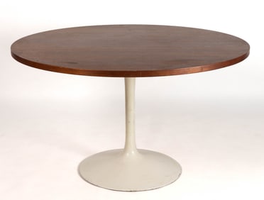 MID-CENTURY MODERN TULIP DINING TABLE