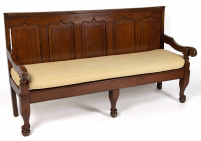 ENGLISH OAK OR ELM SETTLE / HALL BENCH