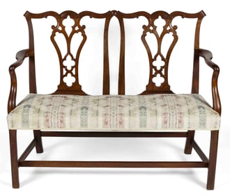 ENGLISH GEORGIAN-STYLE CARVED MAHOGANY SETTEE