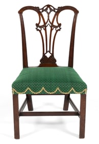 ENGLISH OR AMERICAN CARVED MAHOGANY SIDE CHAIR