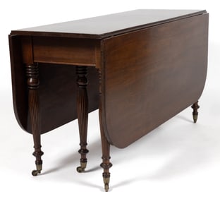 BOSTON AREA, MASSACHUSETTS, FEDERAL MAHOGANY DROP LEAF DINING TABLE