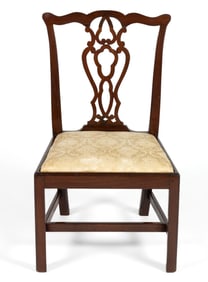 BRITISH OR AMERICAN CHIPPENDALE MAHOGANY SIDE CHAIR