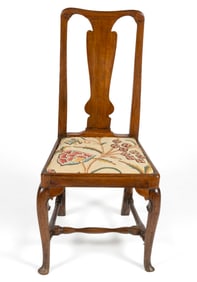 NEW ENGLAND QUEEN ANNE WALNUT SIDE CHAIR