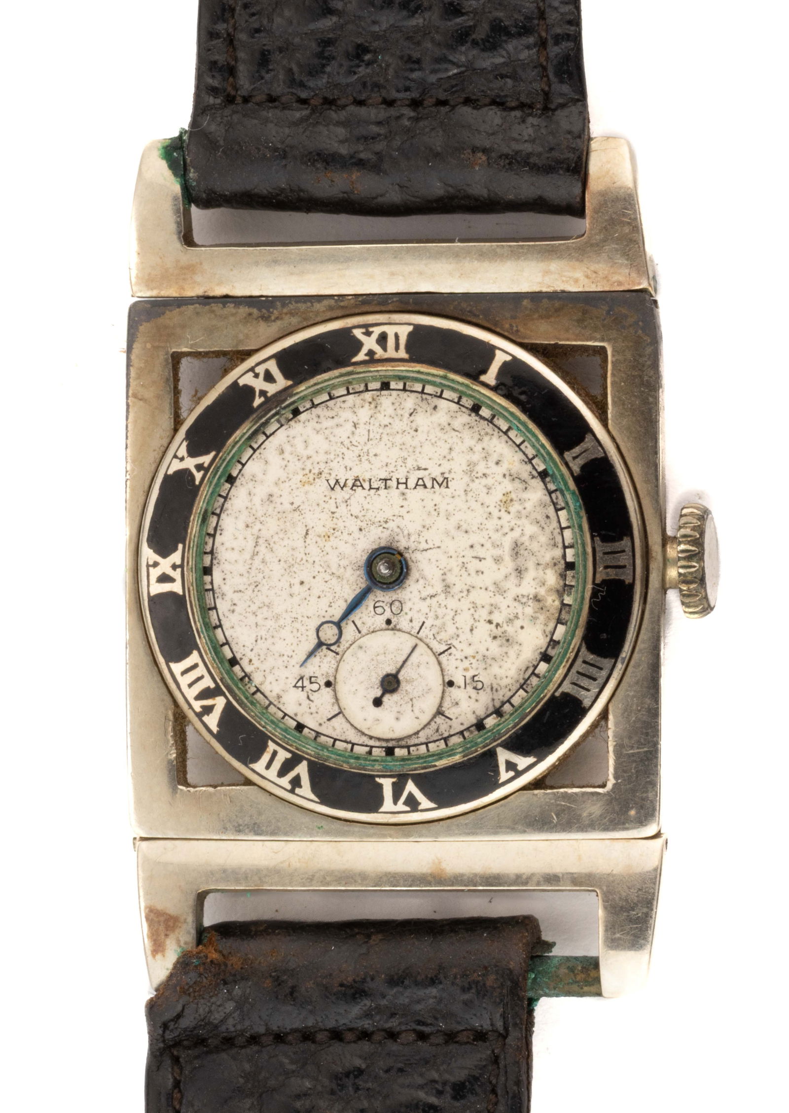 ANTIQUE / VINTAGE WALTHAM ART DECO 14K WHITE GOLD-CASED MEN'S WRIST WATCH: ANTIQUE / VINTAGE WALTHAM ART DECO 14K WHITE GOLD-CASED MEN'S WRIST WATCH, 15-jewel movement, serial number 25569824, having white dial with sunk second subsidiary and blued-steel hands, housed in