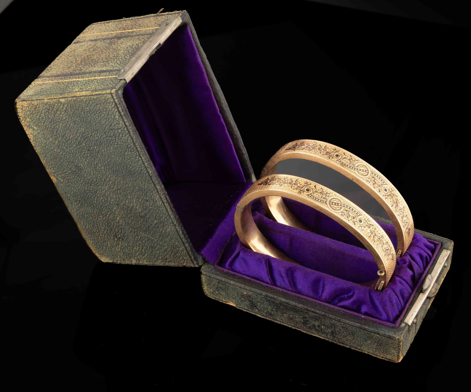 VICTORIAN ROLLED-GOLD / GOLD-FILLED ENAMELED BANGLE BRACELETS, PAIR (1 of 4)