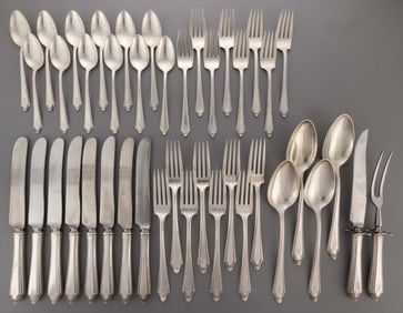 TOWLE "VIRGINIA CARVEL" STERLING SILVER 42-PIECE FLATWARE SET