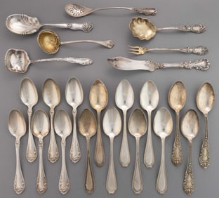 WALLACE AND OTHER STERLING SILVER SPOONS AND SERVING UTENSILS, LOT OF 23