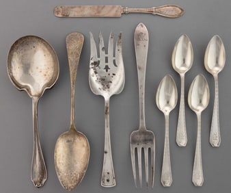 TIFFANY & CO. AND OTHER STERLING SILVER SERVING UTENSILS AND FLATWARE, LOT OF NINE