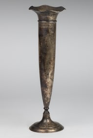 WASHINGTON, DC RETAILED, INTERNATIONAL SILVER CO. WEIGHTED STERLING SILVER TRUMPET VASE