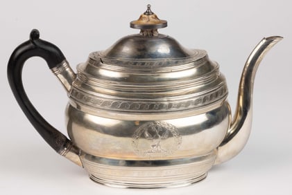 ROBERT HENNELL I & DAVID HENNELL II, ENGLISH GEORGIAN ARMORIAL ENGRAVED STERLING SILVER TEAPOT