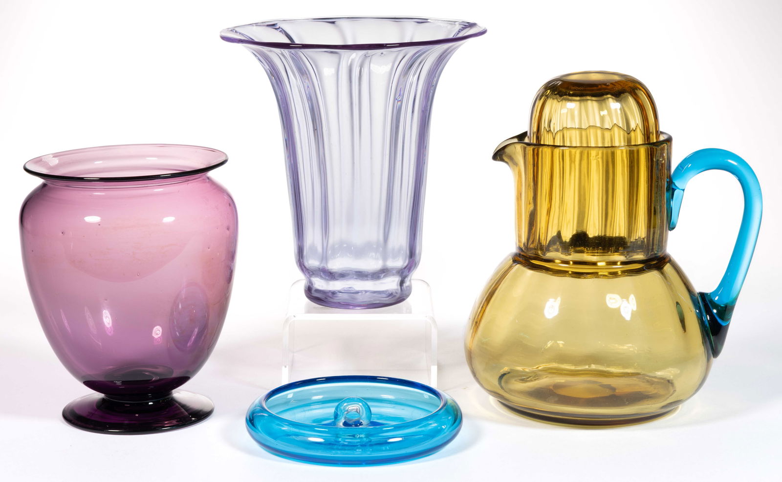 STEUBEN ART GLASS ARTICLES, LOT OF FOUR (1 of 1)