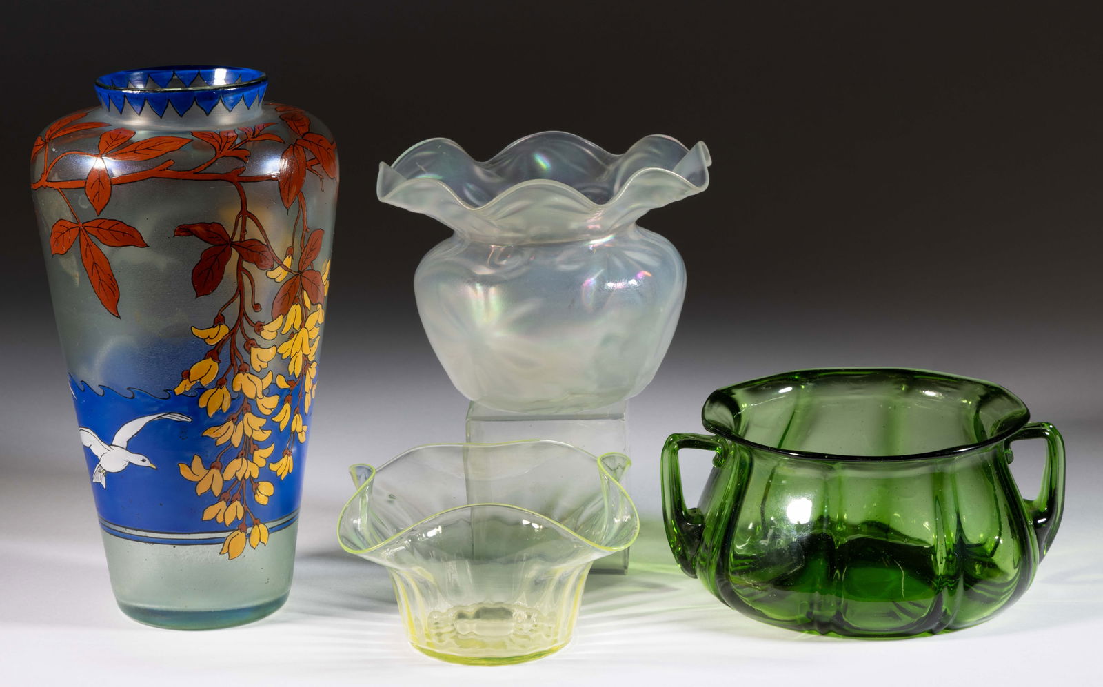 ASSORTED GLASS ARTICLES, LOT OF FOUR (1 of 3)