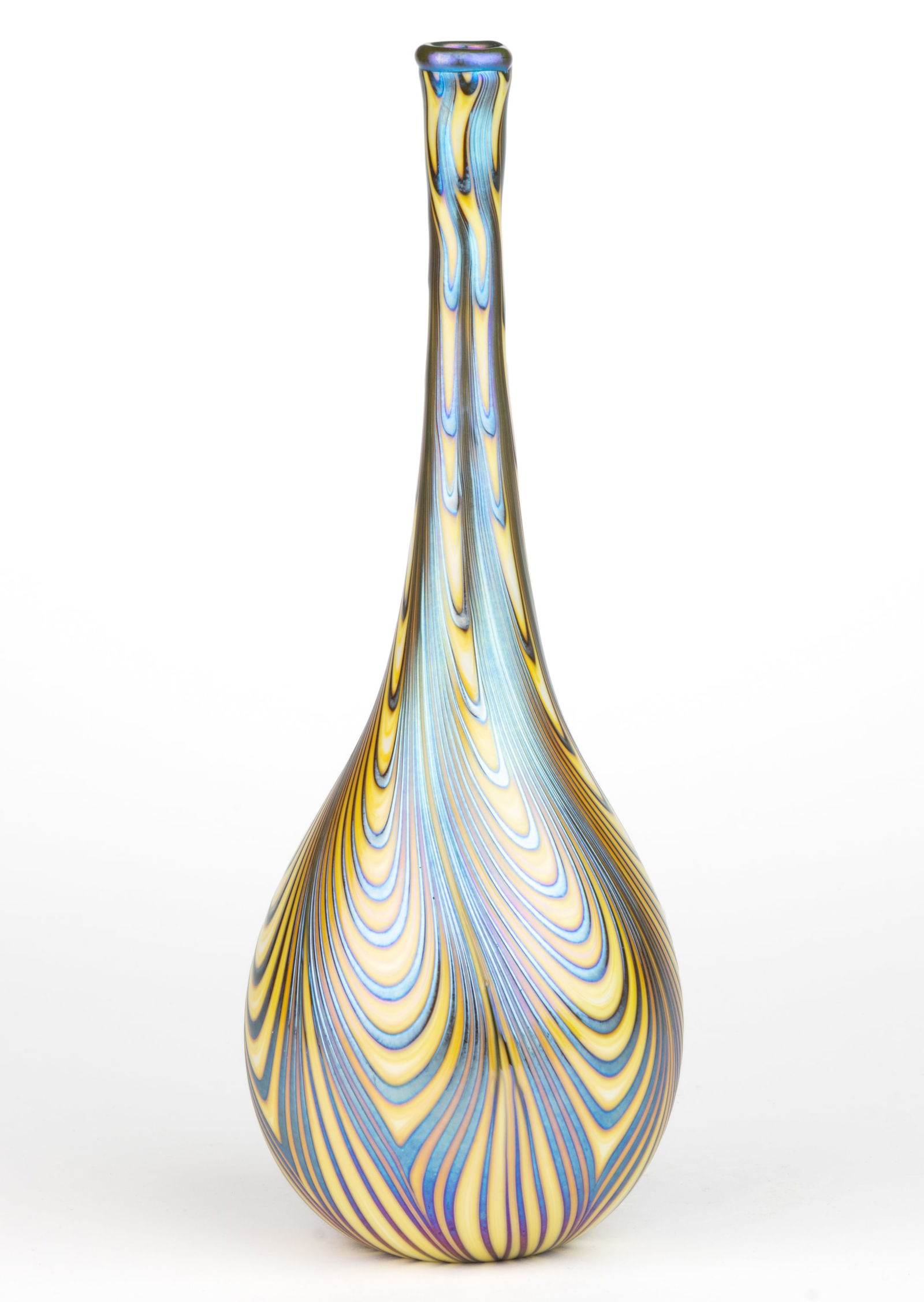 CHARLES LOTTON (AMERICAN, 1935-2021) PULLED FEATHER IRIDESCENT ART GLASS BUD VASE (1 of 2)