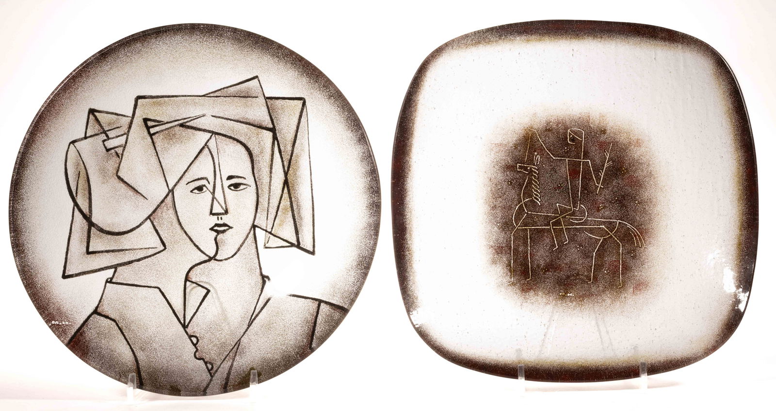 AMERICAN FUSED AND ENAMEL DECORATED STUDIO ART GLASS PLATES, LOT OF TWO (1 of 2)