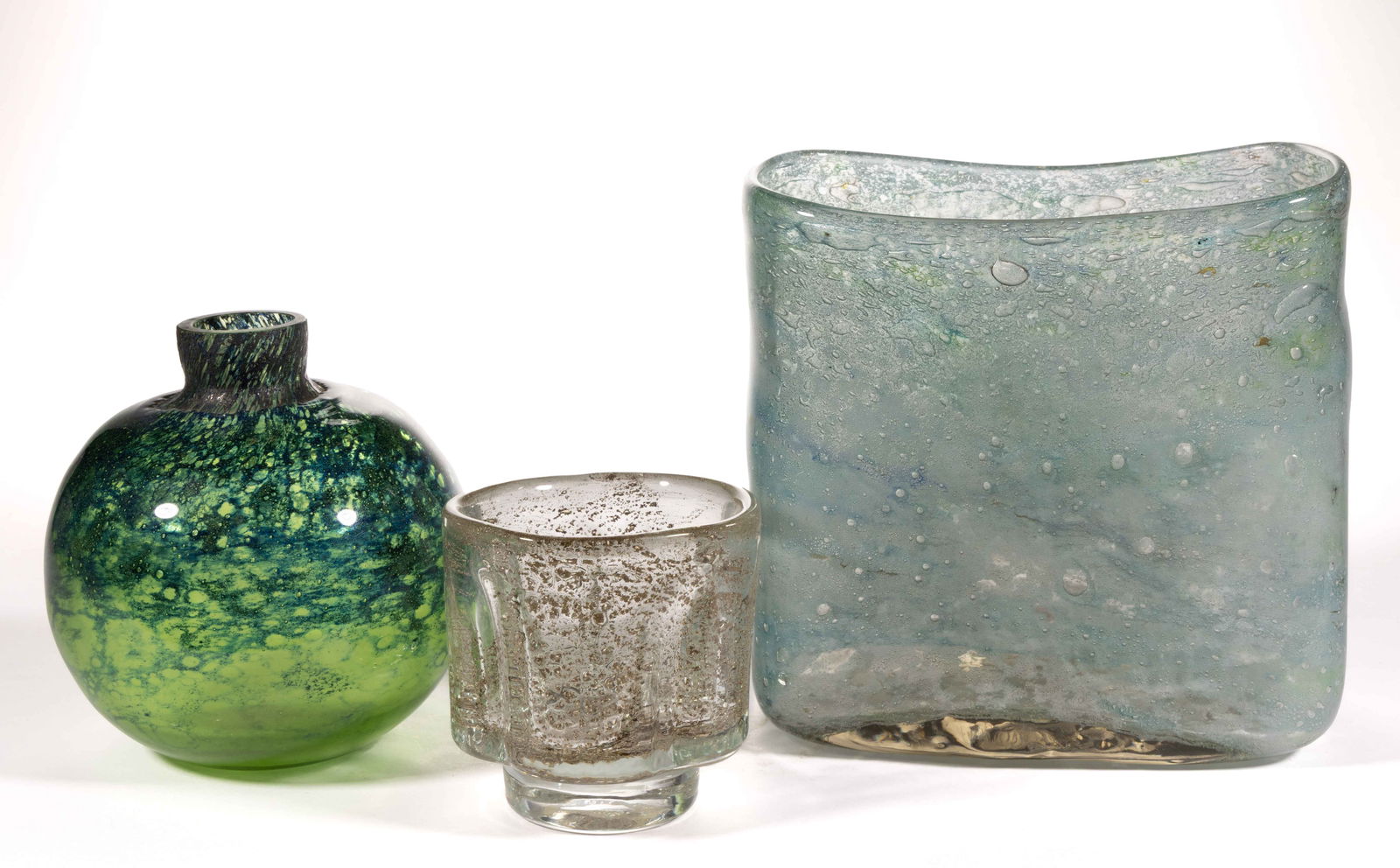 ASSORTED NORWEGIAN STUDIO ART GLASS VASES, LOT OF THREE (1 of 4)