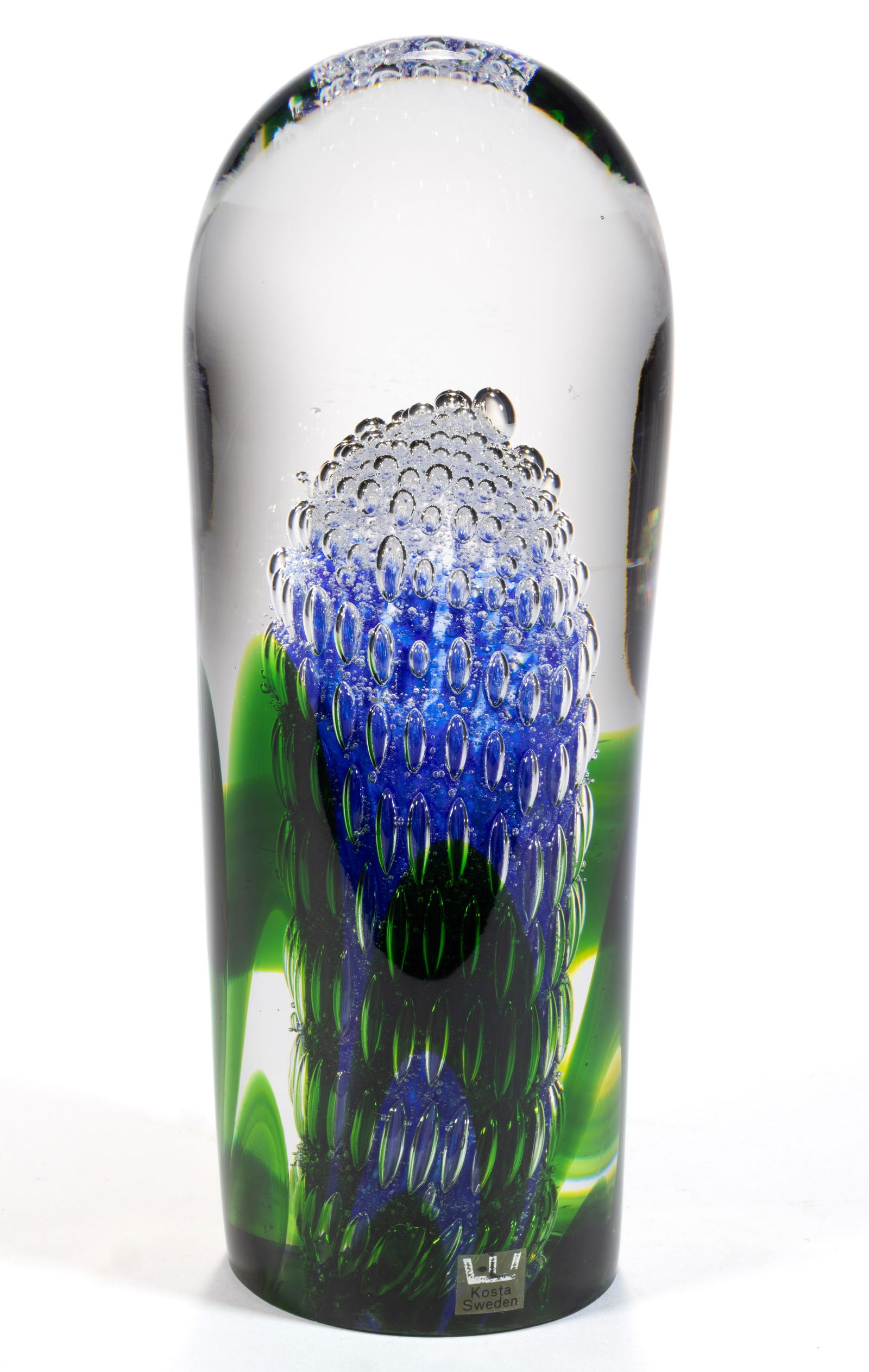 GORAN WARFF (SWEDISH, 1933-2022) FOR KOSTA BODA CONTROLLED BUBBLE STUDIO ART GLASS PAPERWEIGHT / (1 of 1)