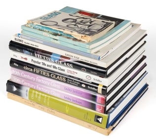 MID-CENTURY MODERN / CONTEMPORARY ART GLASS REFERENCE VOLUMES, LOT OF 12