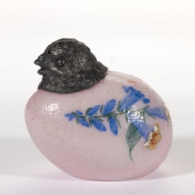 MT. WASHINGTON DECORATED OPAL CHICK HEAD GLASS SALT SHAKER