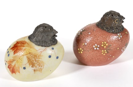 MT. WASHINGTON CHICK HEAD SALT SHAKER AND PEPPER SHAKER, LOT OF TWO