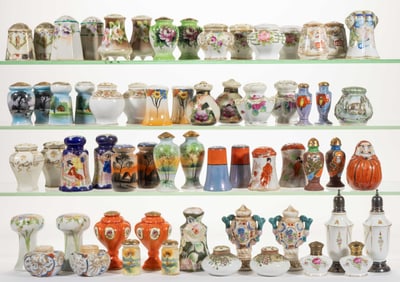 JAPANESE AND JAPANESE-STYLE PORCELAIN SALT / PEPPER SHAKERS, UNCOUNTED LOT