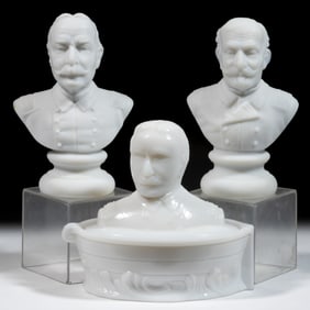 SPANISH-AMERICAN WAR COMMEMORATIVE GLASS ARTICLES / HISTORICAL BUSTS, LOT OF THREE