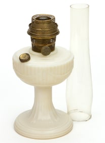ALADDIN MODEL NO. B-60 / SHORT LINCOLN DRAPE KEROSENE STAND LAMP