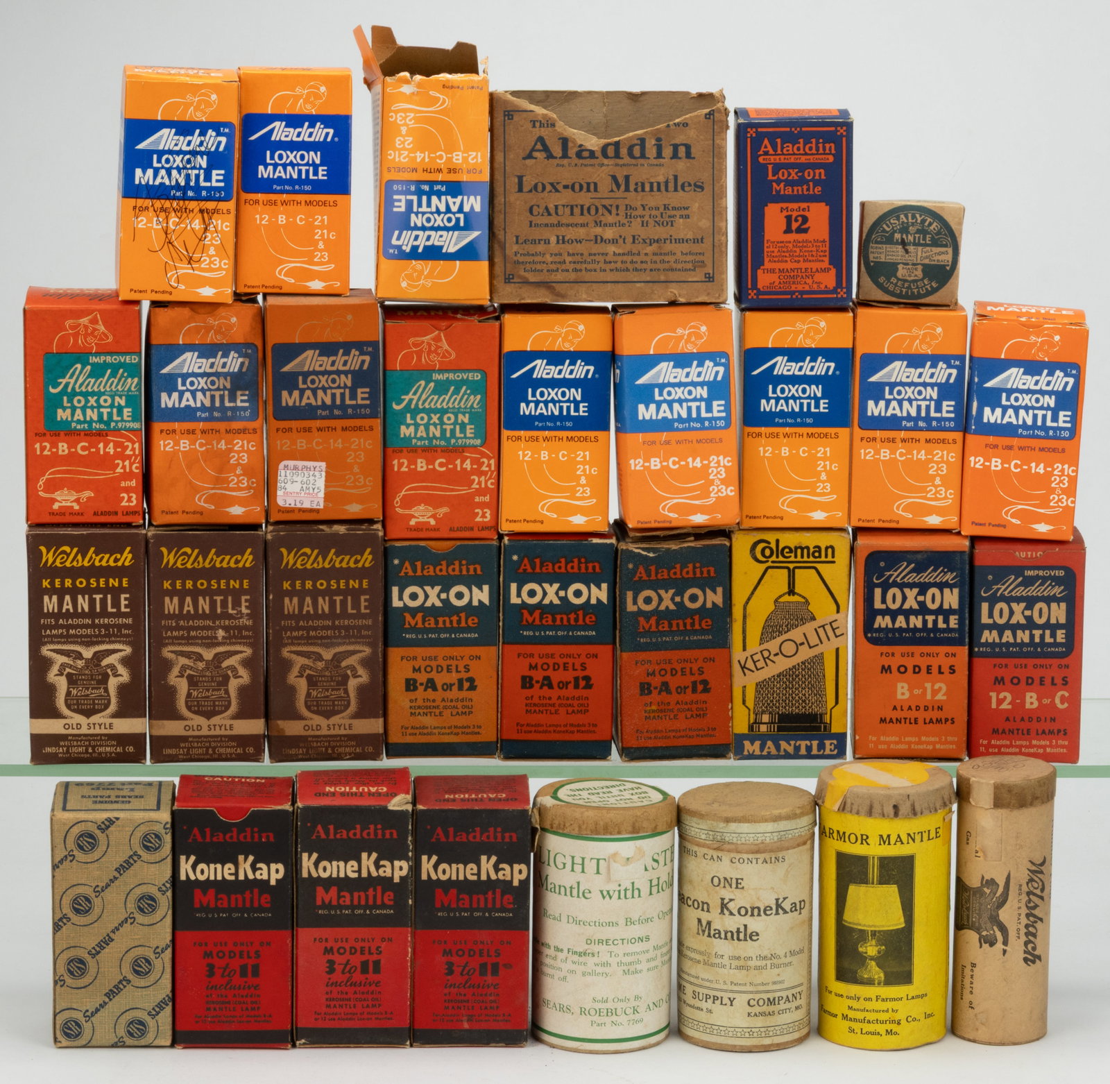 ASSORTED ALADDIN AND OTHER KEROSENE LAMP MANTLES, UNCOUNTED LOT: ASSORTED ALADDIN AND OTHER KEROSENE LAMP MANTLES, UNCOUNTED LOT, approximately 27 pieces, comprising 12 examples for Lox-On Model Nos. "12-B-C-14-21-21C-23" (several marked for "23C&quo