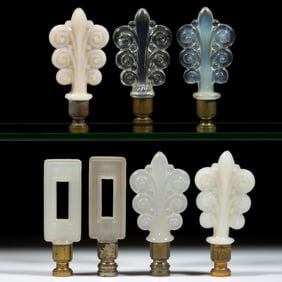 ALADDIN BUCKLE AND SCROLL ELECTRIC LAMP FINIALS, LOT OF SEVEN